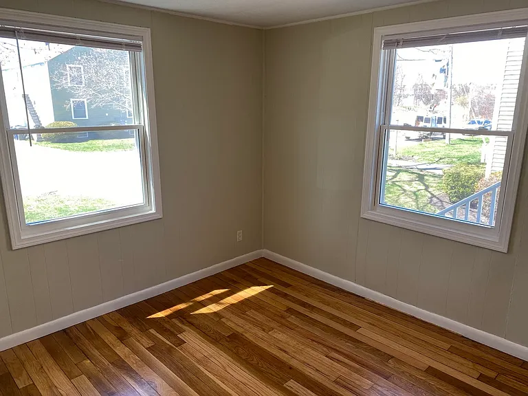 98 Margaret St #B — Photo 13