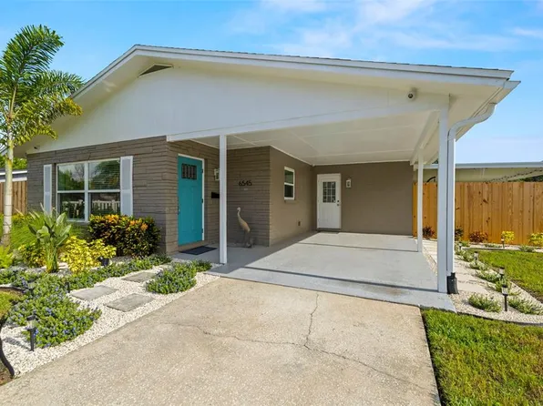 6545 S West Shore Cir, Tampa, FL 33616