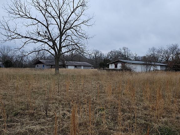 3rd image of 14868 W State Hwy 90