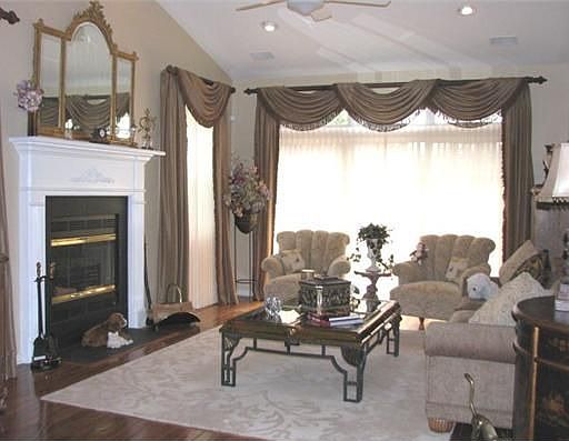 4th image of 244 Woodlands Dr