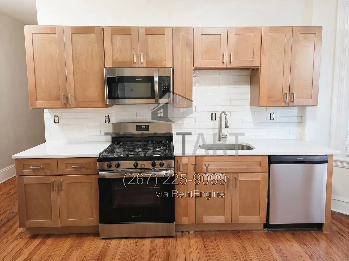 1103 Foulkrod St — Photo 1