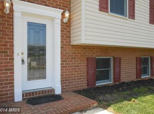 100 Sara Cir, Smithsburg, MD