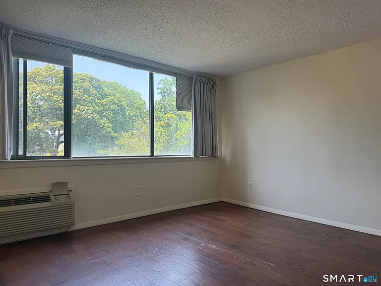 1460 Elm St #132 — Photo 27
