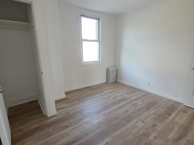 154 Weed Ave #2R — Photo 9
