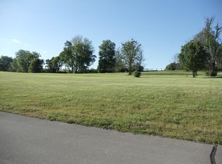 250 McFall Ln, Versailles, KY 40383