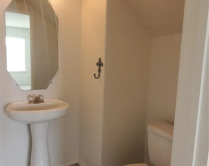 2802 Shearwater Bend Dr — Photo 8