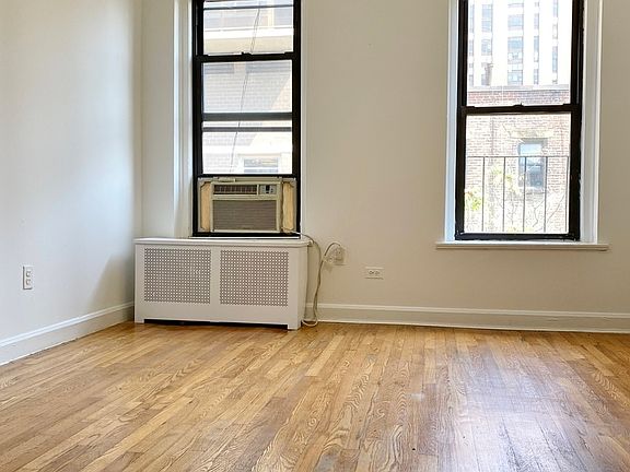 3rd image of 205 E 88th St APT 5C