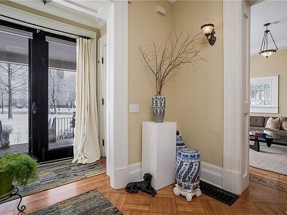 2nd image of 51 Symphony Cir
