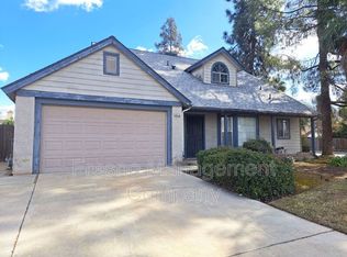 6070 N Cecelia Ave, Fresno, CA 93722