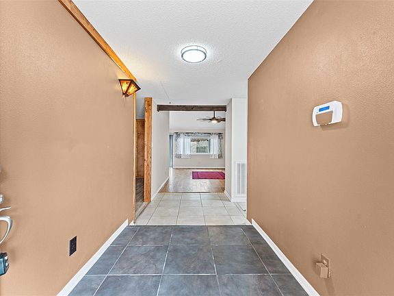 2nd image of 4307 Meadow Glenn Dr