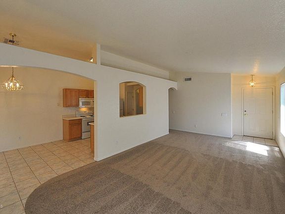 3rd image of 7230 W Kiwi Ln
