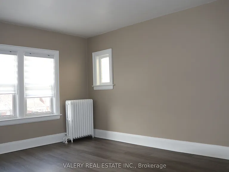 207 Oakwood Ave — Photo 22