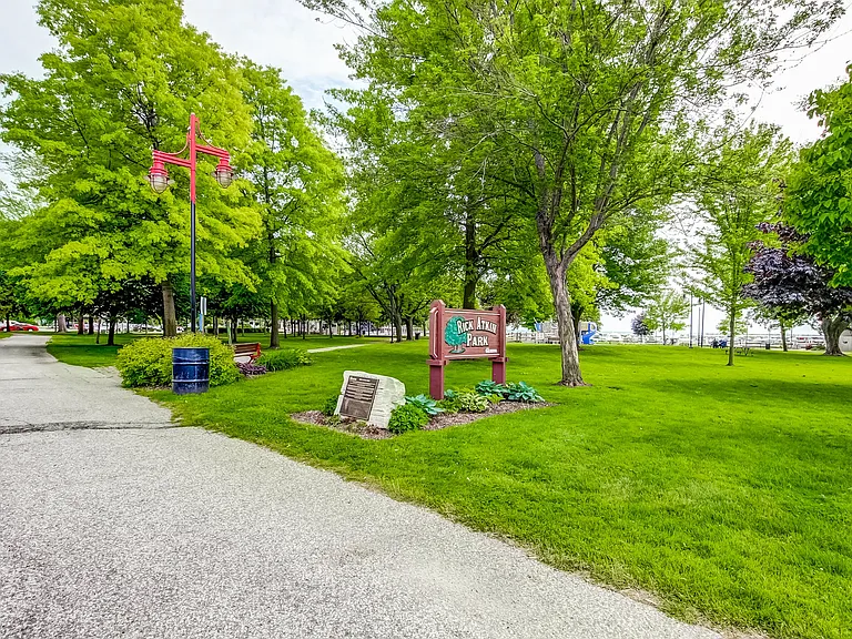 101 Robson Rd — Photo 49