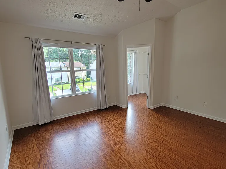 3787 Travis Trce — Photo 3