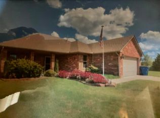 1880 Ken Dr, Guthrie, OK 73044