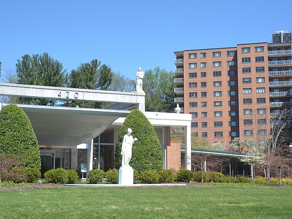2nd image of 4201 Cathedral Ave NW APT 818W