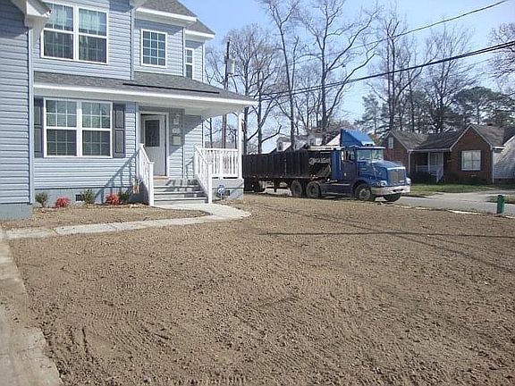 2nd image of 272 E Bayview Blvd