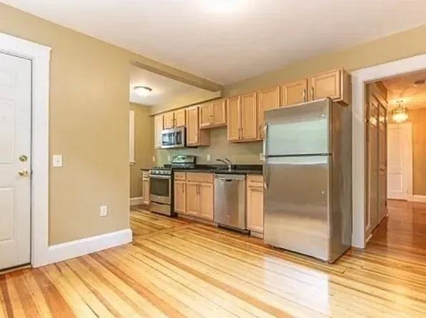 200 Reservation Rd #3, Boston, MA 02136