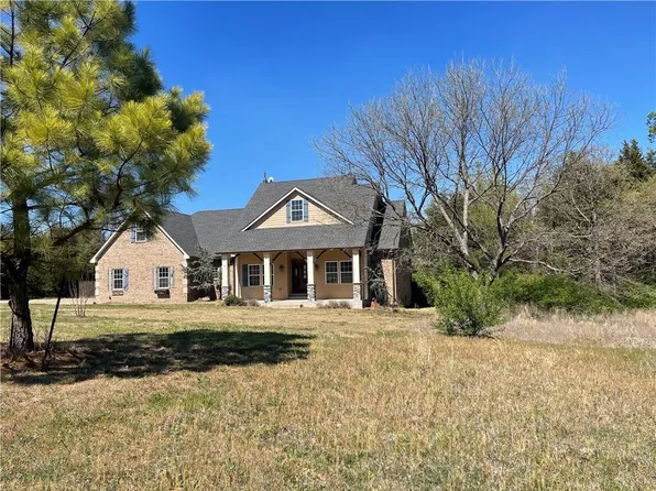 207 Joy Ln, Cushing, OK 74023