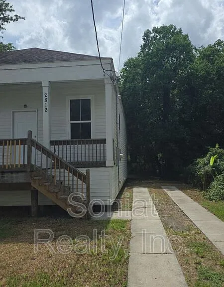 2812 Spain St — Photo 2