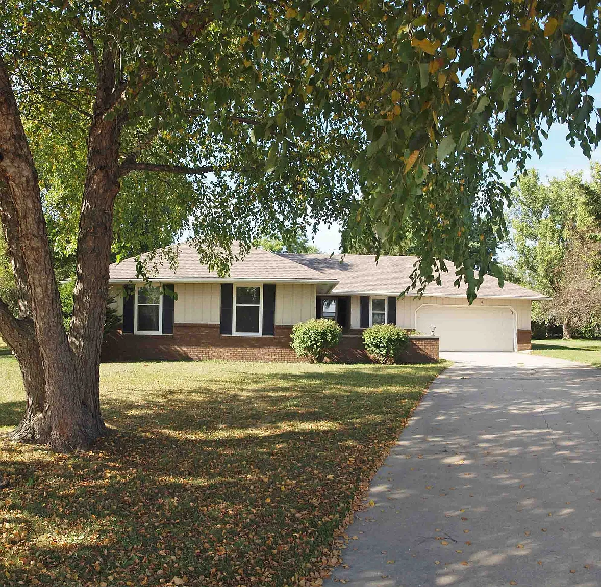 4 Truman Ct photo 1