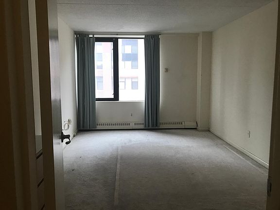 3rd image of 4 Martine Ave