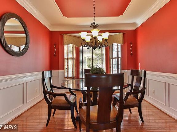 Dine in style!