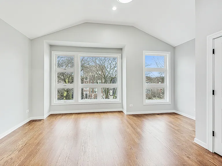 6626 S Ingleside Ave — Photo 20