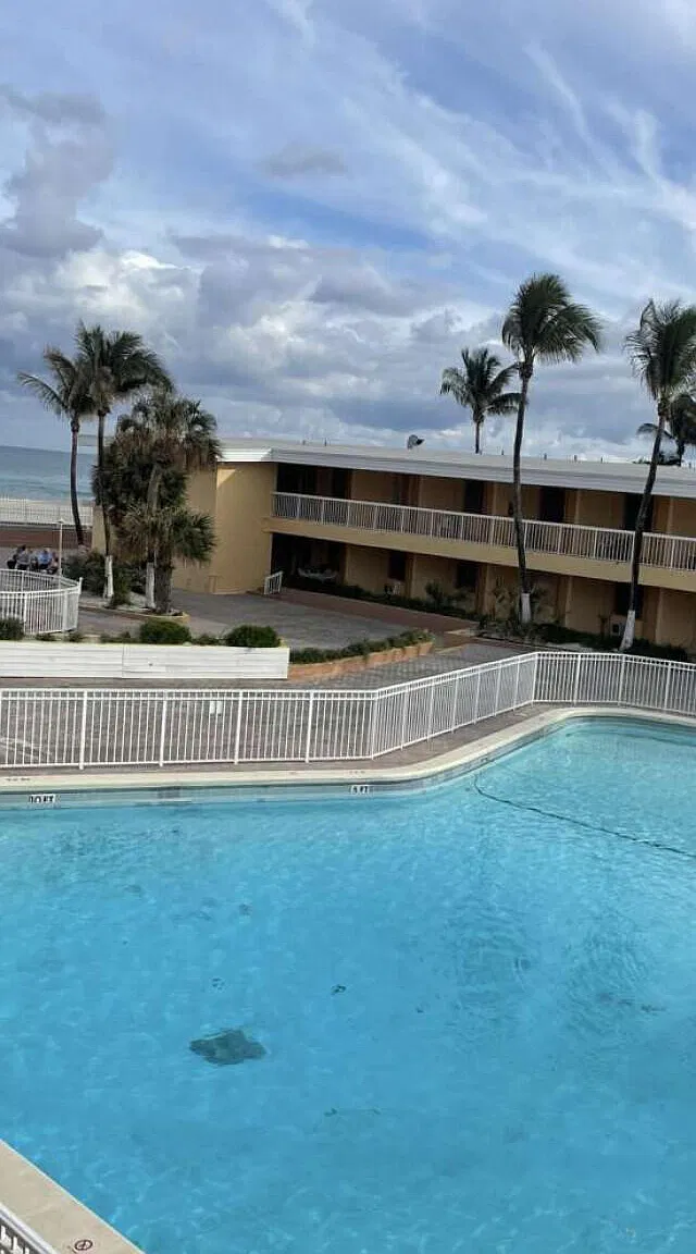 Studio, 1.0 bath, 300 sqft, $1,975 — Photo 4