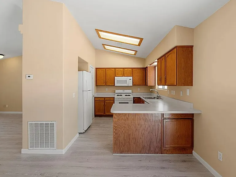 7185 N Summit View Dr — Photo 15
