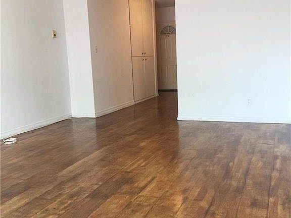 2nd image of 335 Cedar Ave #F12