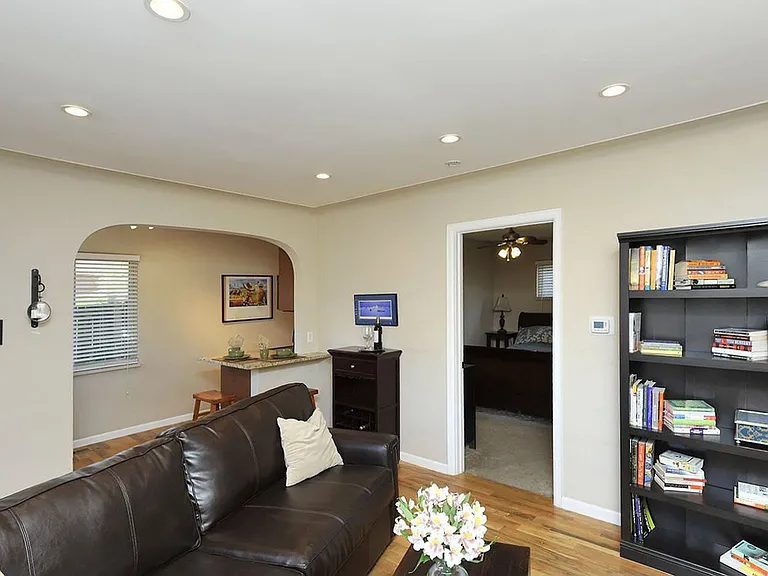 3658 N Clay St — Photo 21