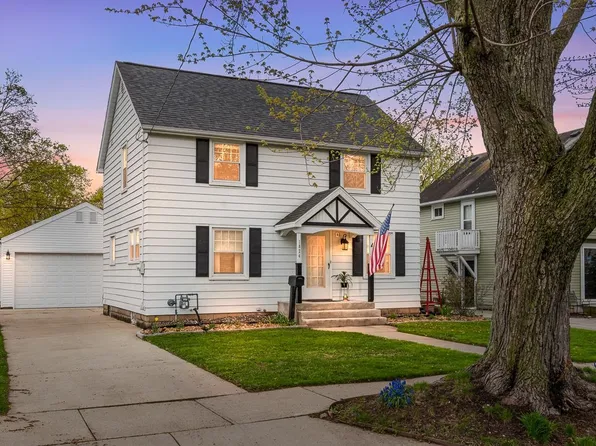 1824 N Clark St, Appleton, WI 54911