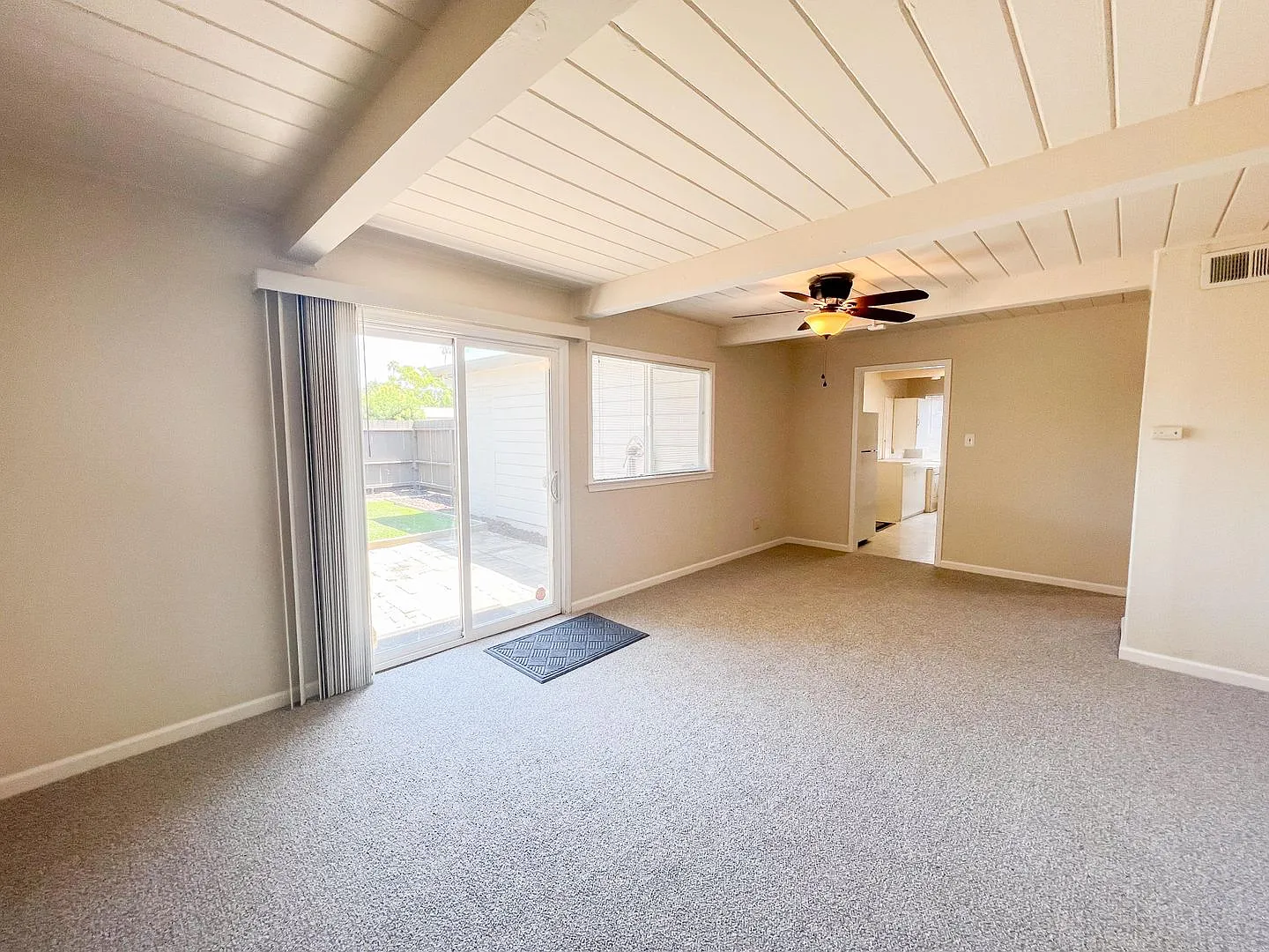 Two Bed 1 Bath Duplex in Livermore Close To Downtown — Photo 3