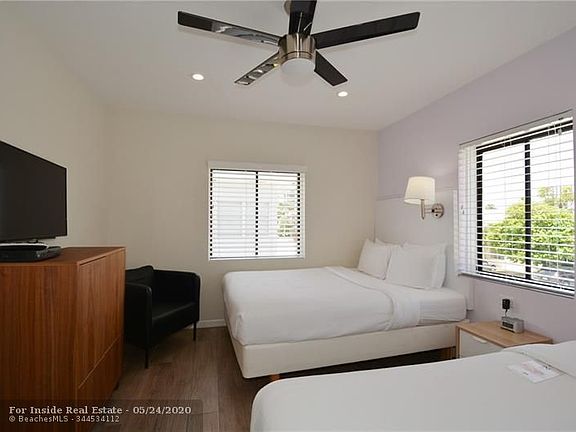 5th image of 3020 Seville St #2203