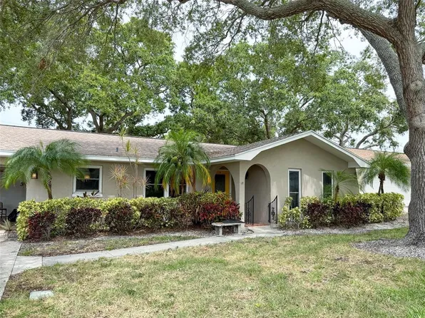 11081 143rd St, Largo, FL 33774
