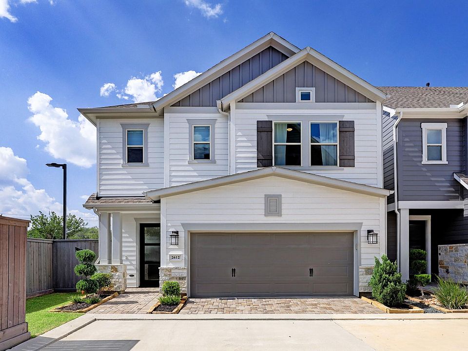 1st image of 2612 Zemmer Ln