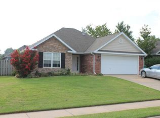 3454 Mulberry Ln, Springdale, AR 72764