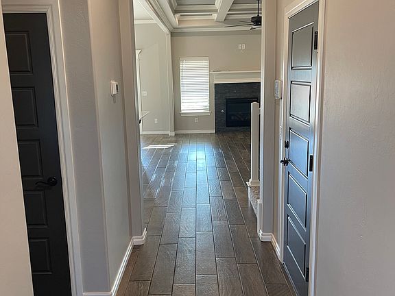 5th image of 18716 Austin Pl