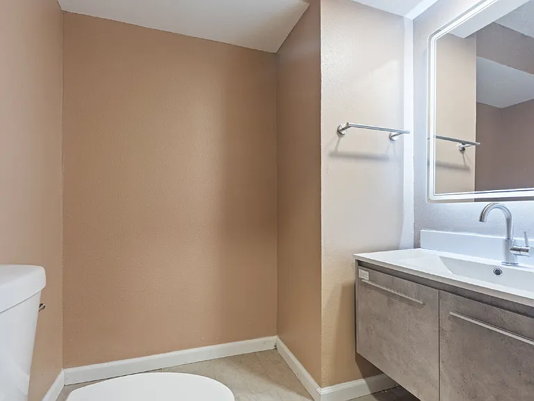 6713 Biggs Ct — Photo 8
