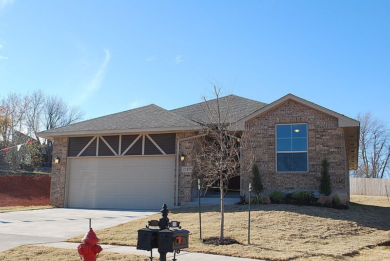1st image of 2116 Diana Dr