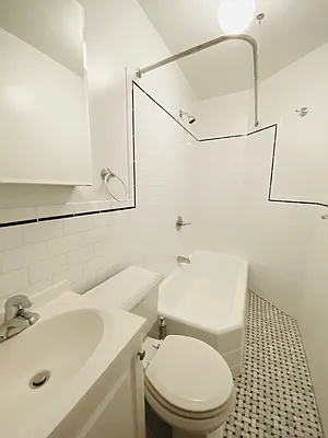 Rented by Corcoran | media 32