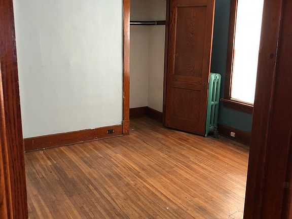 4th image of 209 Lisbon Ave