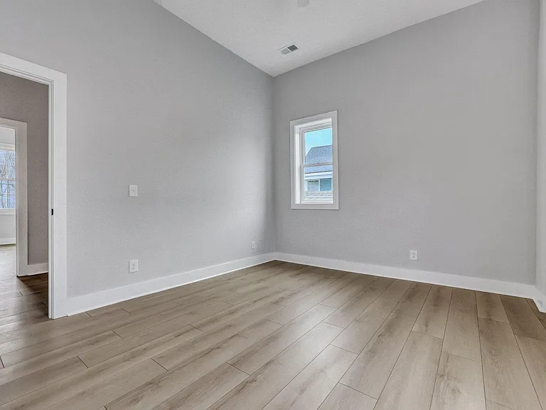 90 Hanover St — Photo 5