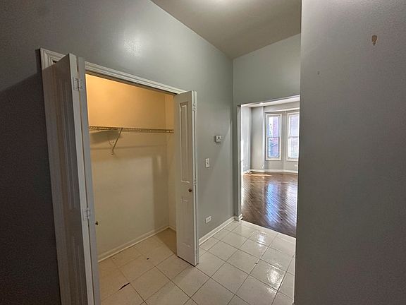 5th image of 2746 W Le Moyne St #2E