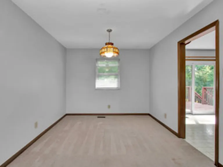 504 Harrow Rd — Photo 7