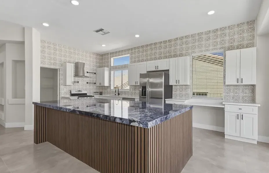2 bed, 1750 sqft, $3,950 — Photo 3