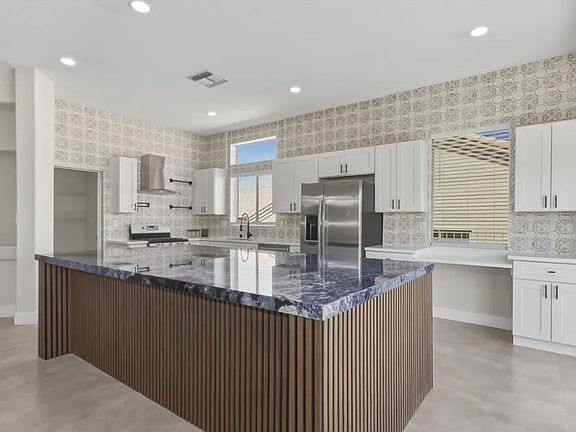 3rd image of 10809 Clarion Ln