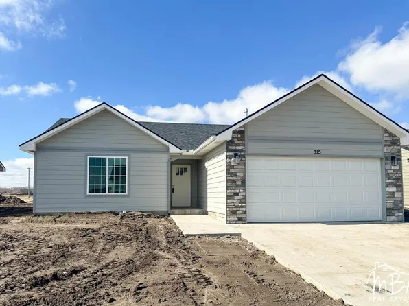 315 Sarah St, Garden City, KS 67846