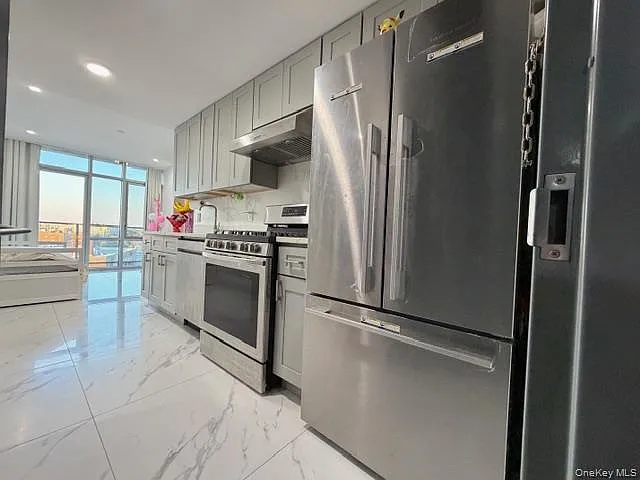 41-62 Bowne St #9F — Photo 13